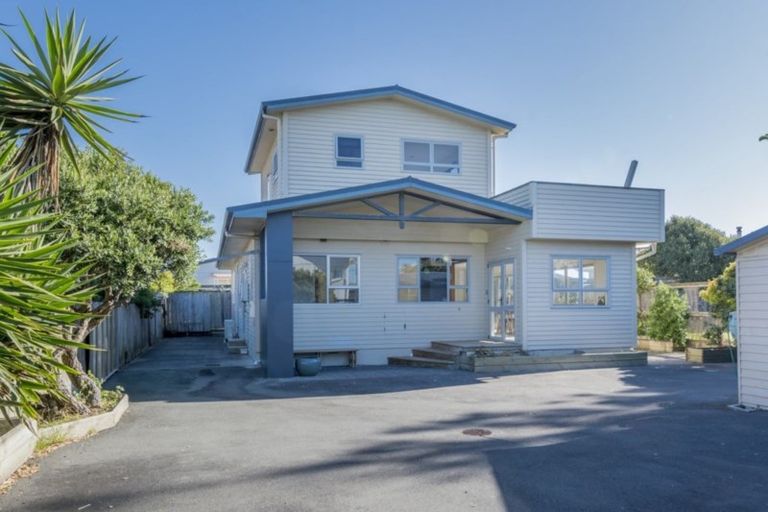 Photo of property in 9a Karaka Street, Otaki Beach, Otaki, 5512