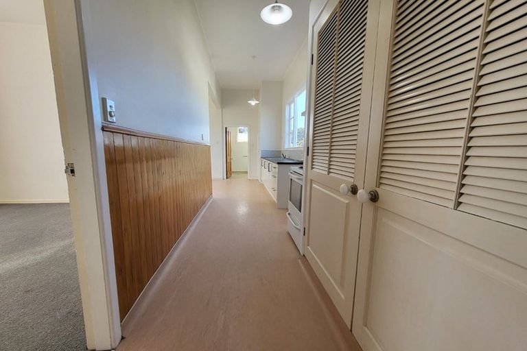 Photo of property in 73 Wilson Street, Newtown, Wellington, 6021