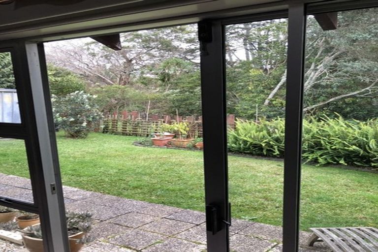 Photo of property in 2/38 Eastglen Road, Glen Eden, Auckland, 0602