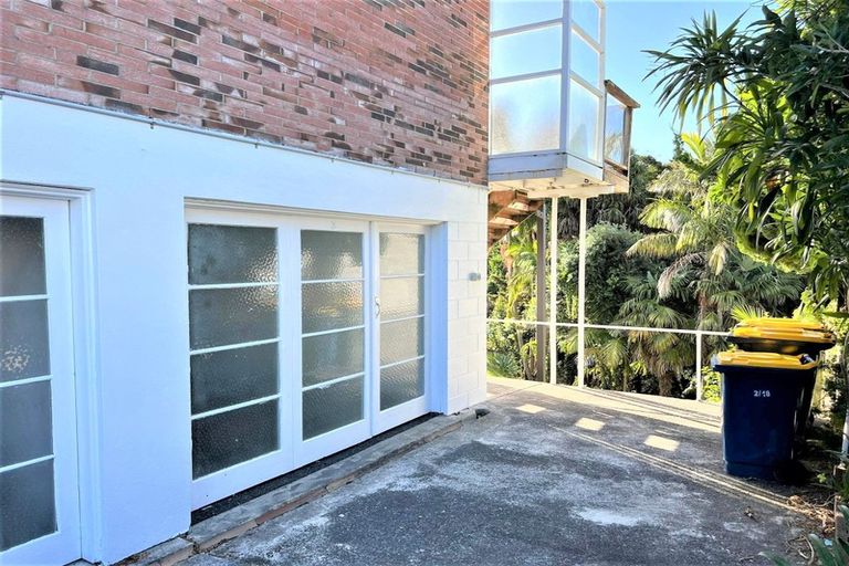 Photo of property in 3/18 Fowler Street, Northcote, Auckland, 0627