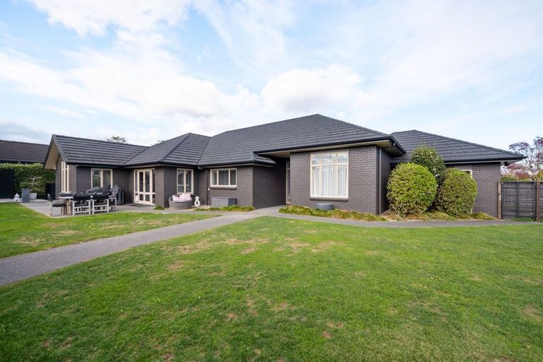 Photo of property in 47 The Esplanade, Huntington, Hamilton, 3210