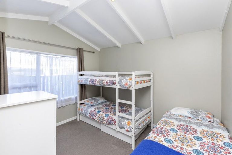 Photo of property in 4 Swindells Road, Waikuku Beach, 7473
