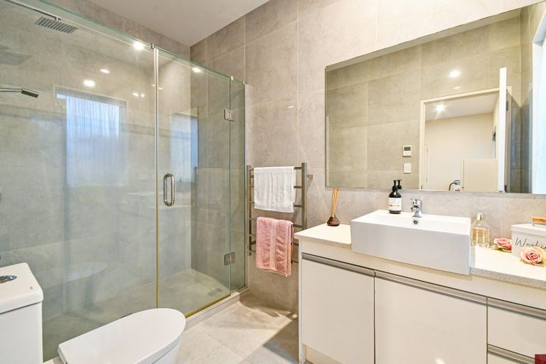 Photo of property in 17 Drumbuoy Drive, Flat Bush, Auckland, 2019