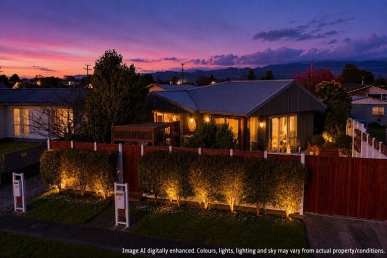 Photo of property in 107 Ryder Crescent, Levin, 5510