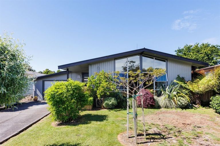Photo of property in 7 Dampier Avenue, Awapuni, Palmerston North, 4412