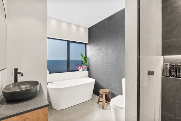 Photo of property in 25 Ellacott Lane, Lake Hawea, 9382