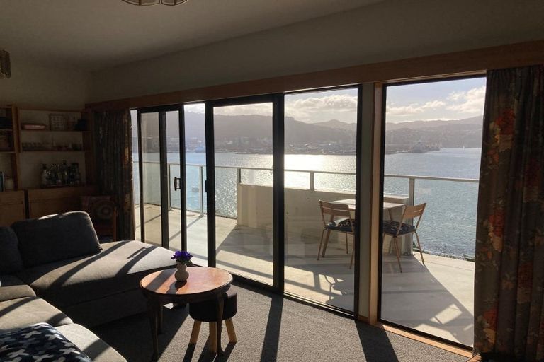 Photo of property in 8/9 Wilkinson Street, Oriental Bay, Wellington, 6011