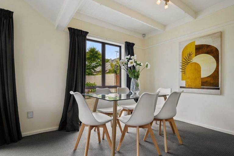 Photo of property in 2/7a Medbury Terrace, Fendalton, Christchurch, 8041