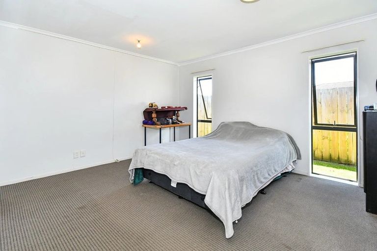 Photo of property in 9 Mark Edgar Place, Clendon Park, Auckland, 2103
