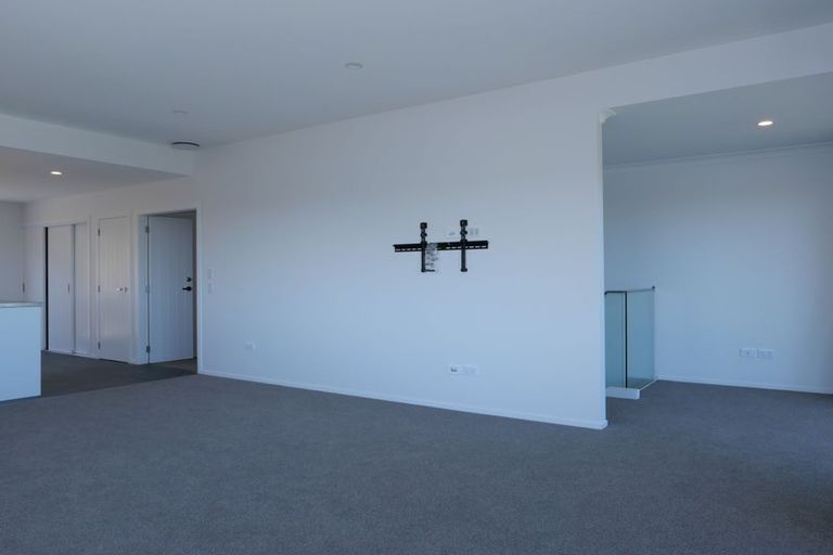 Photo of property in 13 Wilson Way, Waikanae, 5036