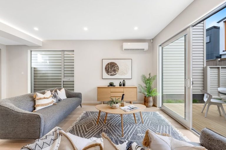 Photo of property in 13b Liam Place, Half Moon Bay, Auckland, 2012