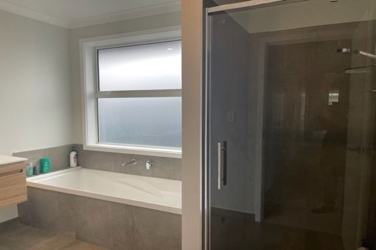 Photo of property in 17 Goodwin Crescent, Pyes Pa, Tauranga, 3112