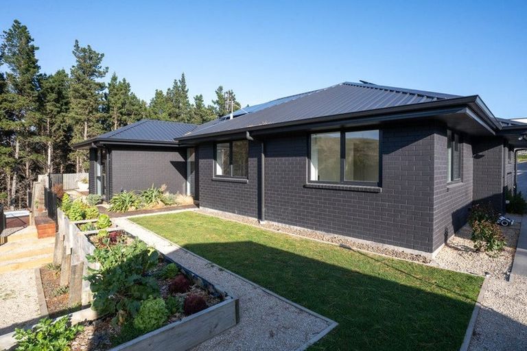 Photo of property in 14 Minsons Lane, Kennedys Bush, Christchurch, 8025