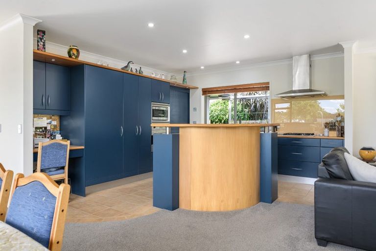 Photo of property in 10 Golf Grove, St Andrews, Hamilton, 3200