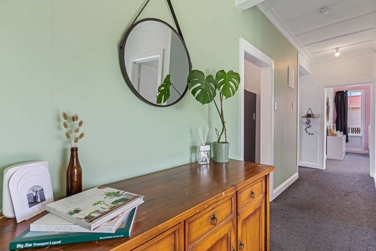 Photo of property in 42 King Street, Marton, 4710