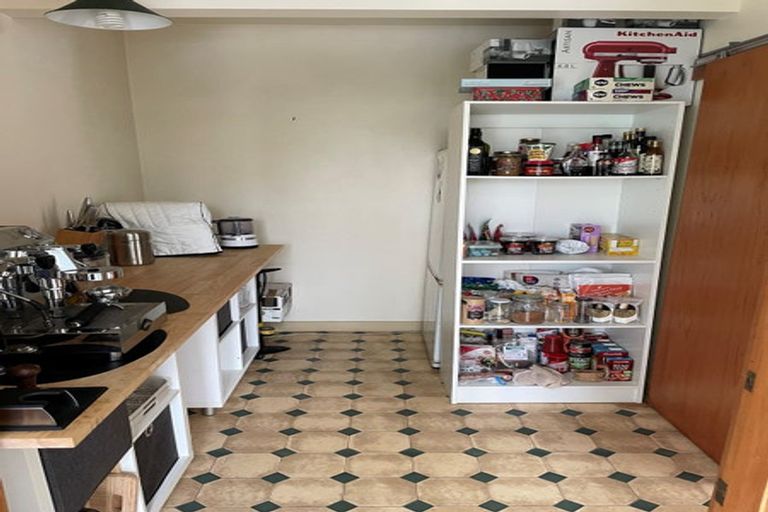 Photo of property in 140 Upland Road, Kelburn, Wellington, 6012