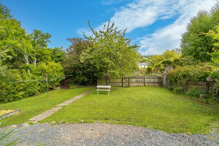 Photo of property in 15 Font Street, Kaikorai, Dunedin, 9010