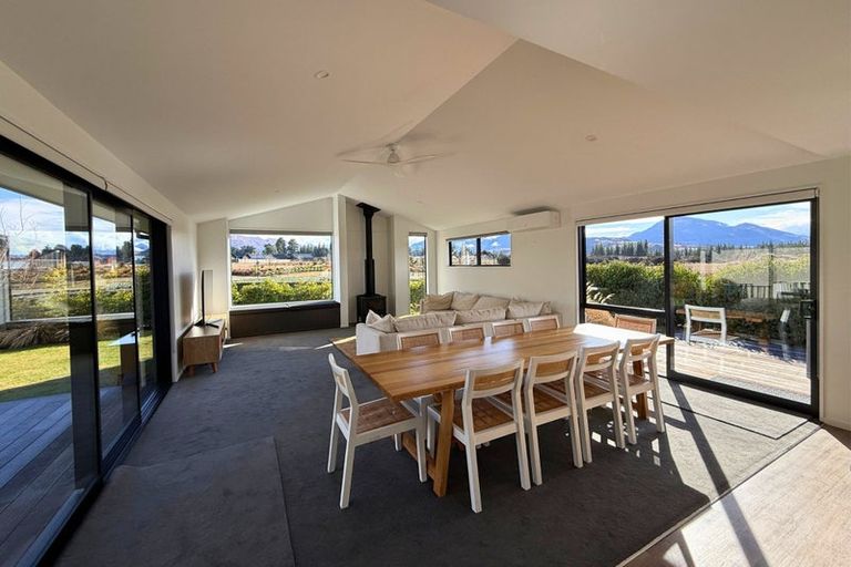 Photo of property in 8 Tahi Street, Albert Town, Wanaka, 9305