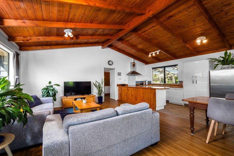 Photo of property in 7 Johnson Lane, Haruru, 0204