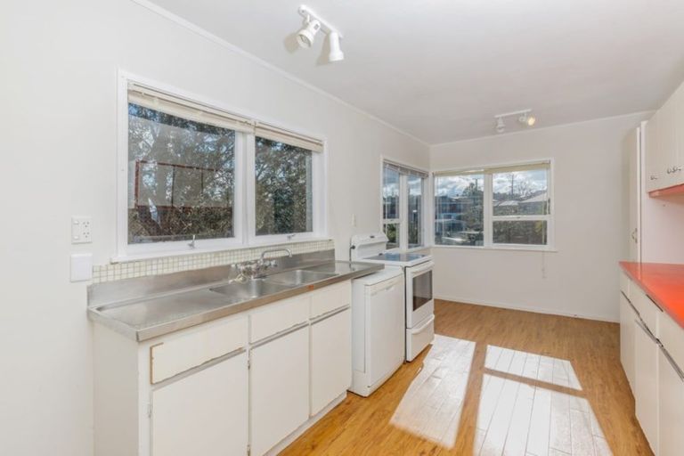 Photo of property in 55 Ramillies Place, Glenfield, Auckland, 0629