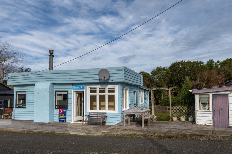 Photo of property in 7 Kowhai Street, Kaka Point, Balclutha, 9271