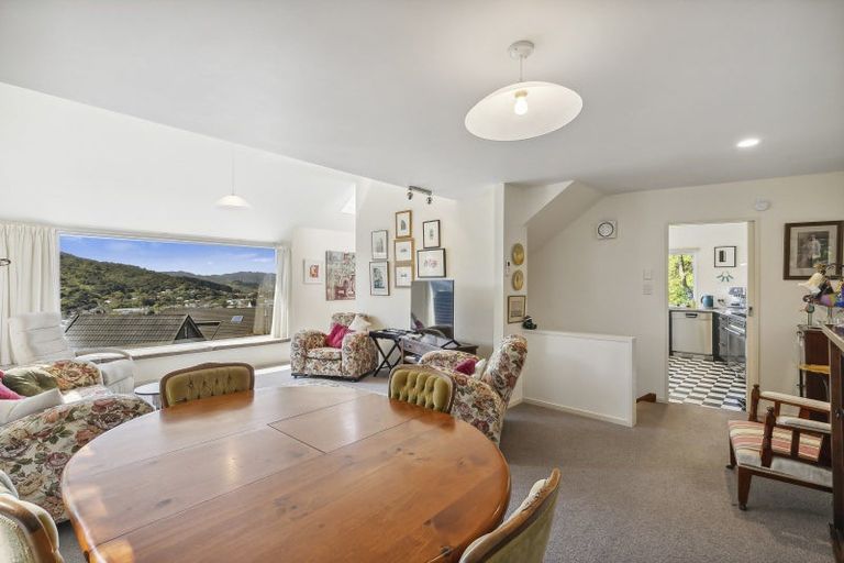 Photo of property in 7 Selkirk Way, Karori, Wellington, 6012