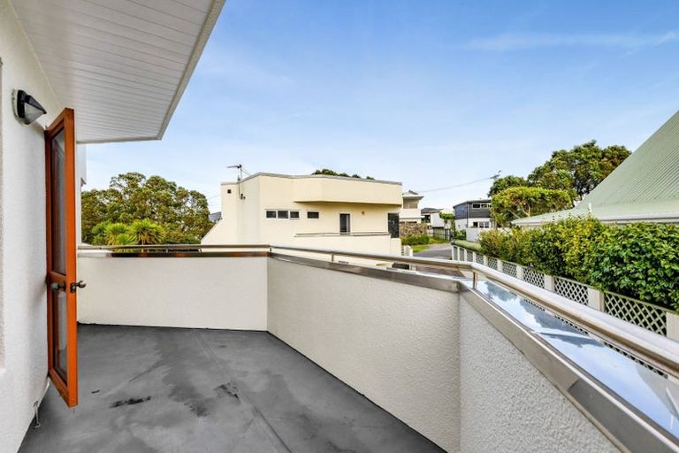 Photo of property in 2/5 Richmond Street, Fitzroy, New Plymouth, 4312