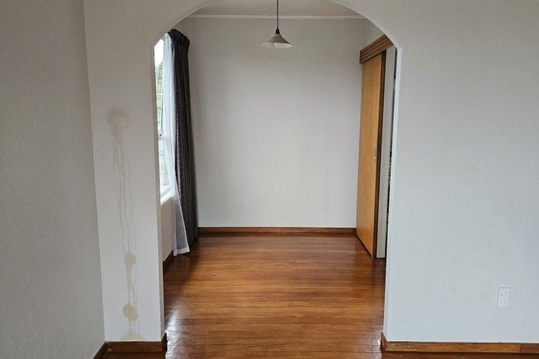 Photo of property in 5 Nan Place, Pakuranga Heights, Auckland, 2010