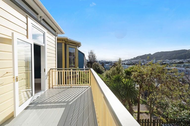 Photo of property in 115 Tasman Street, Mount Cook, Wellington, 6021