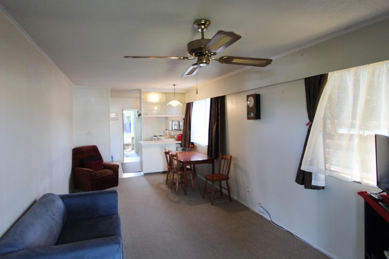 Photo of property in 2/4 Ray Small Drive, Papakura, 2110