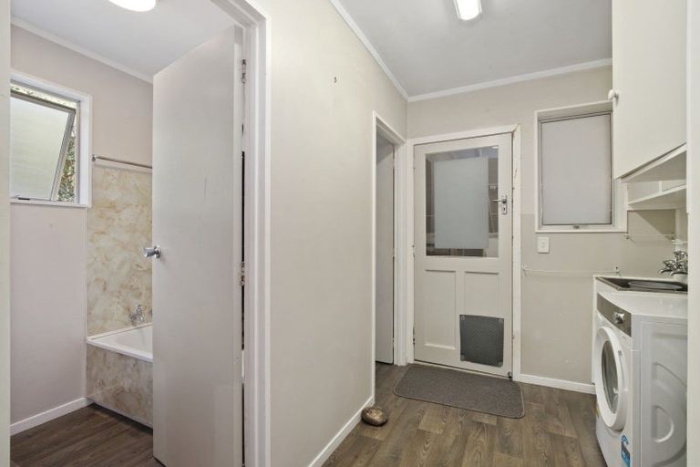 Photo of property in 4 Parvin Place, Pukekohe, 2120