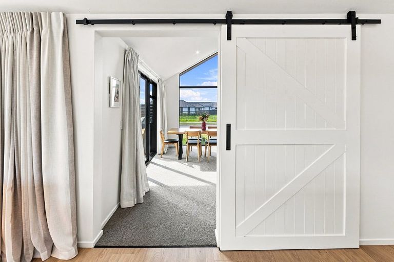 Photo of property in 24 Edward Law Boulevard, Prebbleton, 7604