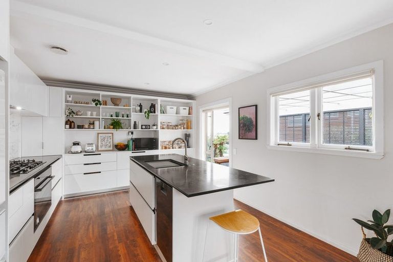 Photo of property in 49 Smiths Road, Matua, Tauranga, 3110