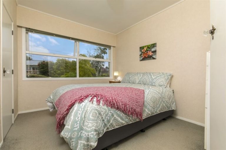 Photo of property in 26 Lyndhurst Road, Te Atatu South, Auckland, 0610