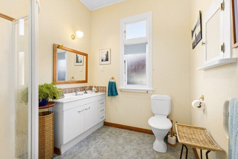 Photo of property in 1 Stellin Street, Boulcott, Lower Hutt, 5011
