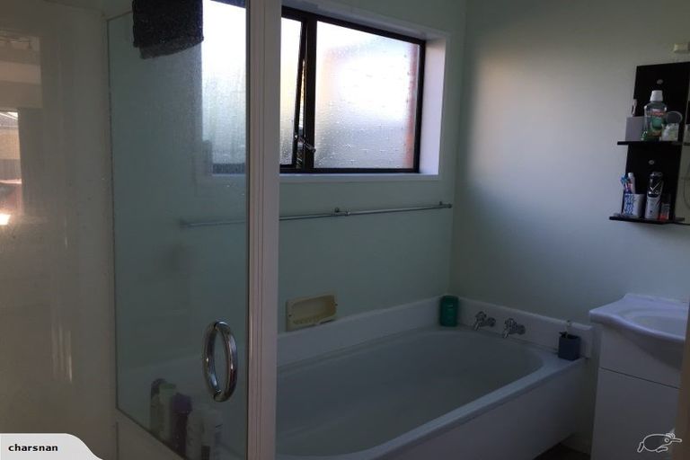 Photo of property in 2/21 Ensign Street, Halswell, Christchurch, 8025