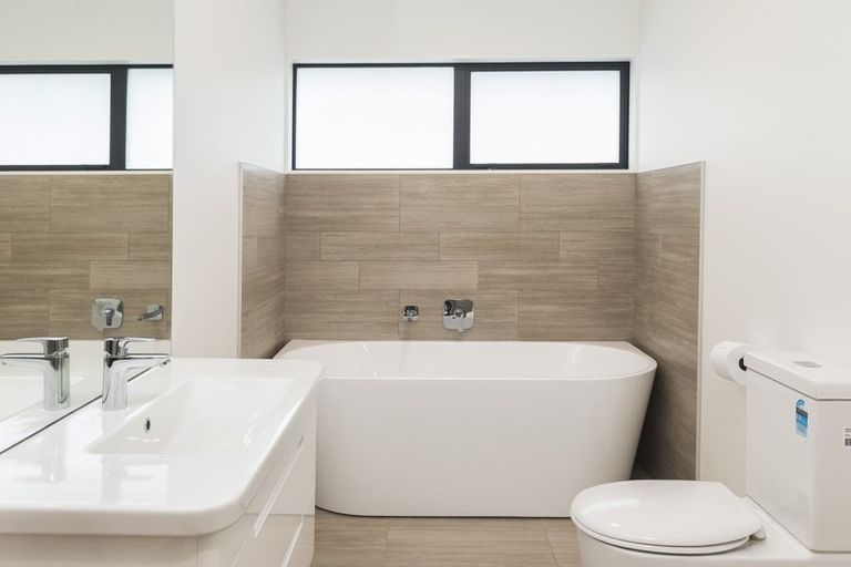 Photo of property in 2/27 Bristol Street, St Albans, Christchurch, 8014