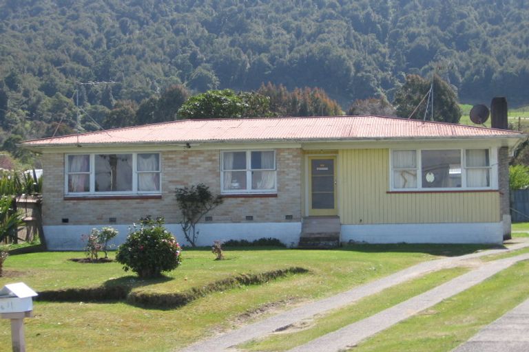Photo of property in 11 Garrick Place, Pukehangi, Rotorua, 3015