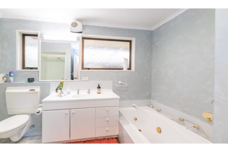 Photo of property in 2/66 Parklands Drive, Huntsbury, Christchurch, 8022