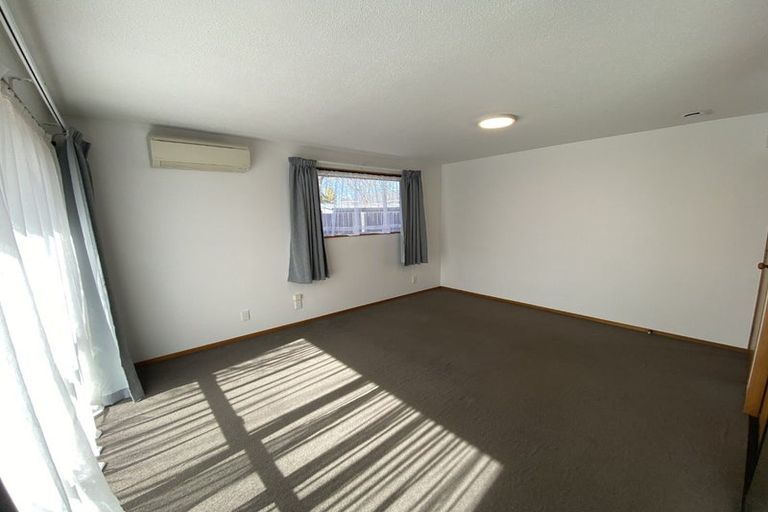 Photo of property in 2/12 Dumfries Drive, Hei Hei, Christchurch, 8042