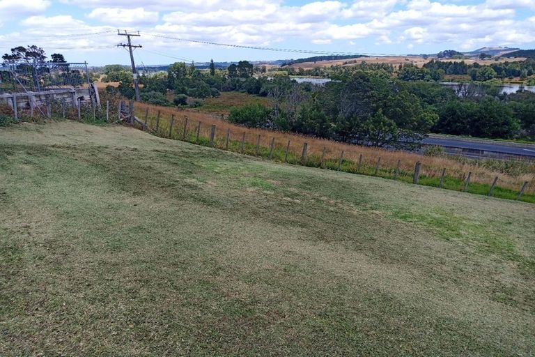 Photo of property in 4 Te Puea Avenue, Meremere, Mercer, 2474