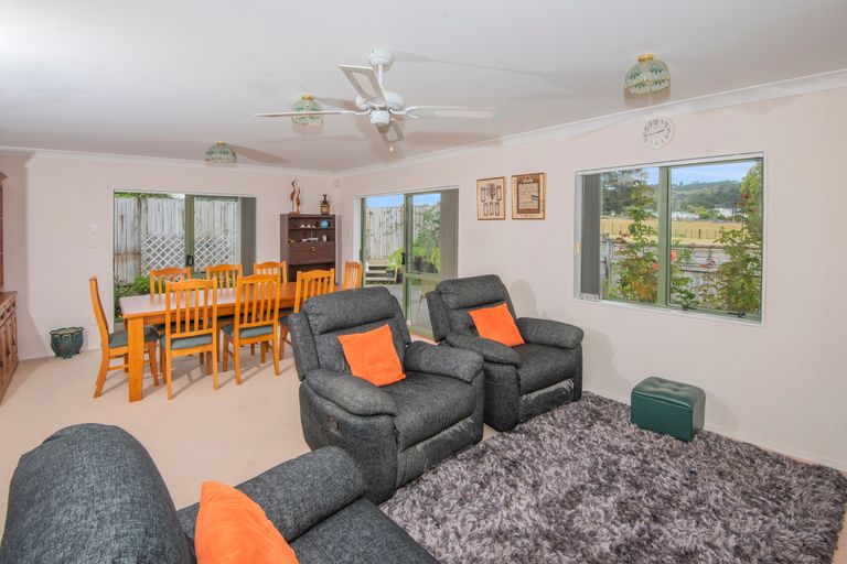 Photo of property in 14 Workman Way, Onerahi, Whangarei, 0110