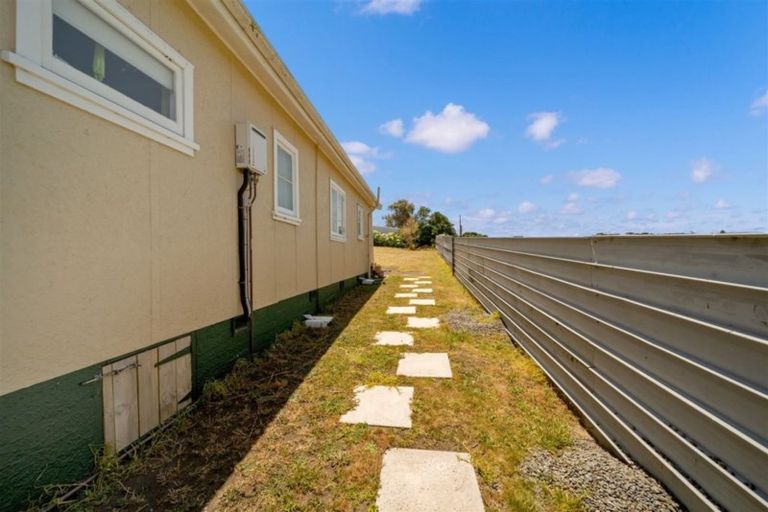 Photo of property in 10 Leicester Street, Patea, 4520