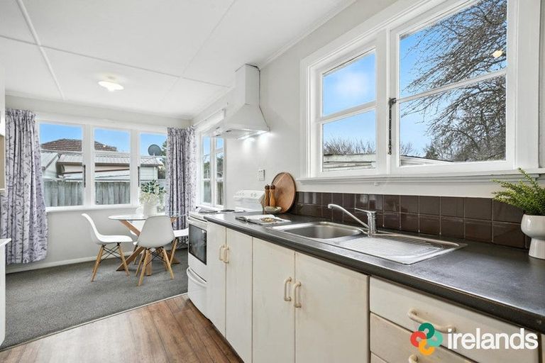 Photo of property in 30 Bateman Avenue, Bryndwr, Christchurch, 8053