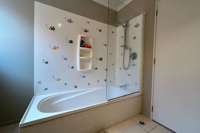 Photo of property in 26 Espalier Drive, Henderson, Auckland, 0612