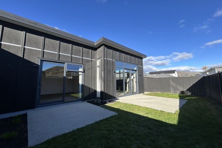 Photo of property in 27 Cumberland Road, Lower Shotover, Queenstown, 9304
