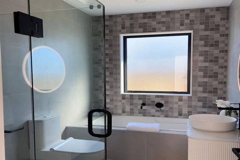 Photo of property in 29 Kaapehu Street, Karaka, 2578