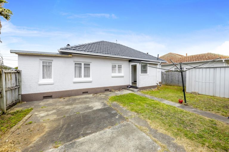 Photo of property in 12 Ballance Avenue, Papatoetoe, Auckland, 2104