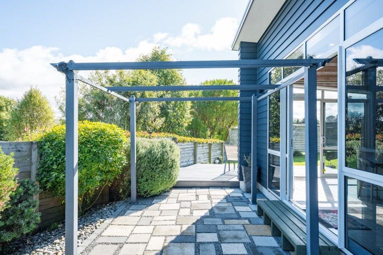 Photo of property in 76 Kenrigg Road, Kinloch, Taupo, 3377