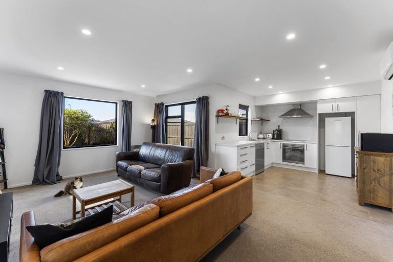 Photo of property in 83 Faringdon Boulevard, Rolleston, 7615